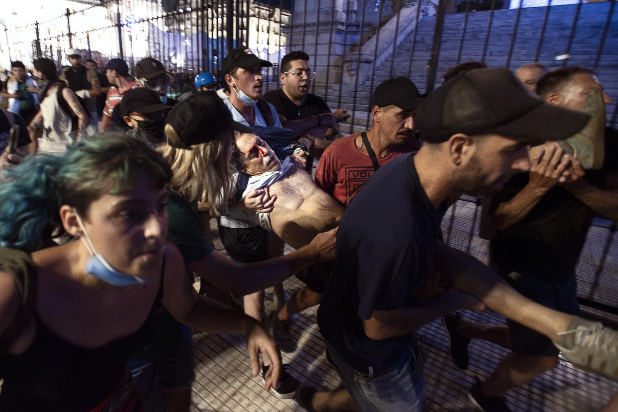 Protesta contra la ley Ómnibus de Javier Miley en Argentina en febrero de 2024 - 7